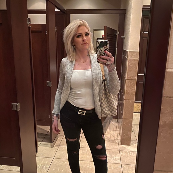 Meet your Posher, Victoria - Picture 3 of 5